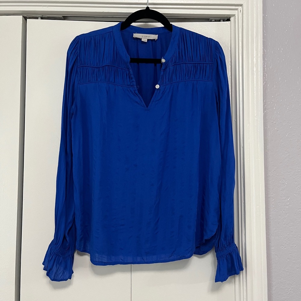 LOFT Ruffle Cuff Blouse V-Neck Long Sleeve Top Royal Blue Size‎ Small - Picture 4 of 4